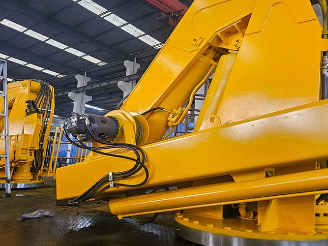 吊机核心部件的中坚力量 淮安市华东减速机制造与鸿泰重工
